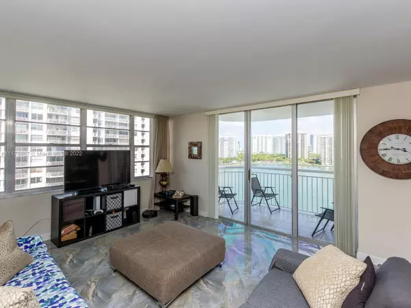 Aventura, FL 33160,18041 BISCAYNE BLVD #1104