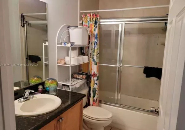 Lake Worth, FL 33460,631 S A St
