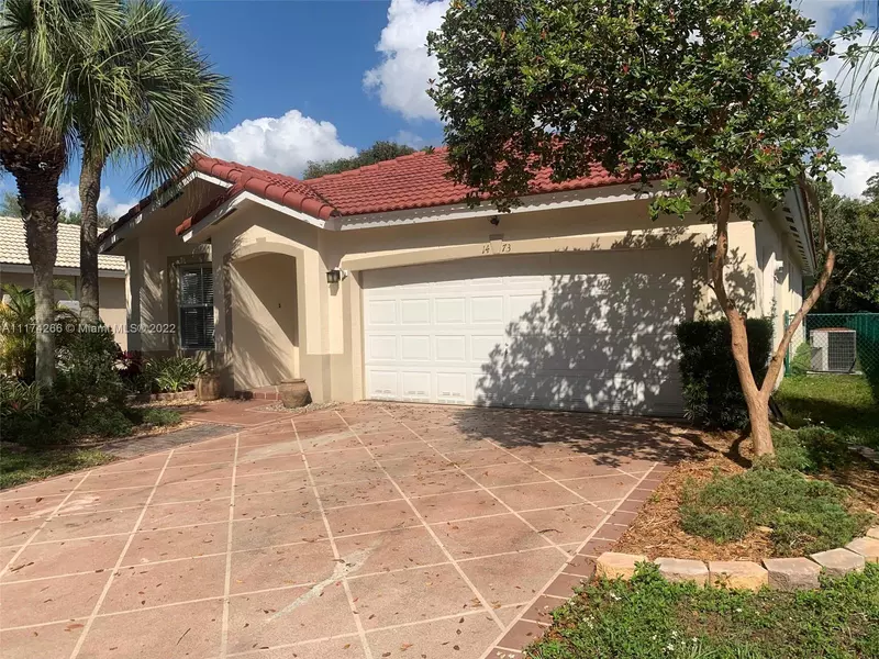 1473 NW 208th Ter, Pembroke Pines, FL 33029