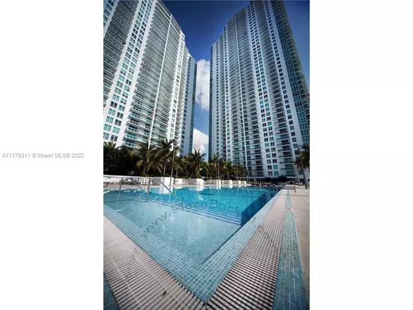 Miami, FL 33131,950 Brickell Bay Dr #5005