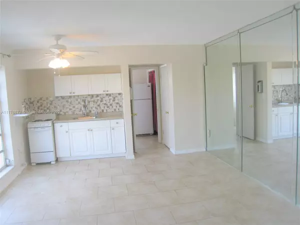 Miami, FL 33134,3881 W Flagler St #224