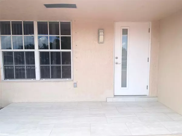 Miami, FL 33174,314 SW 96th Ct #1