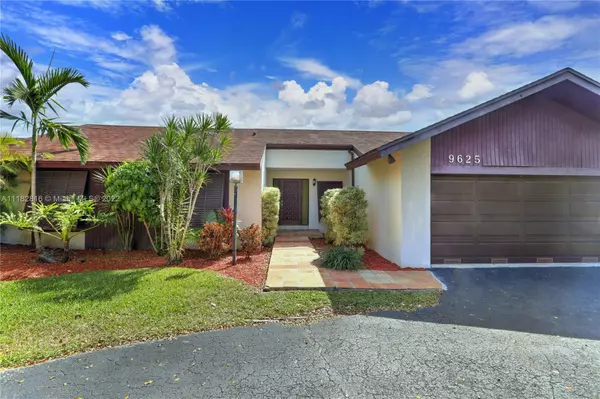 Miami, FL 33186,9625 E Calusa Club Dr