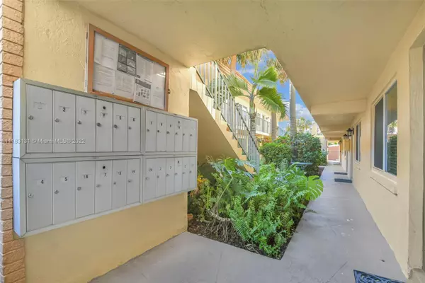 Pompano Beach, FL 33062,2300 SE 2nd St #3