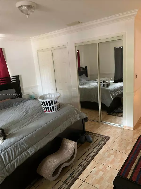 Hollywood, FL 33024,6126 Pierce St