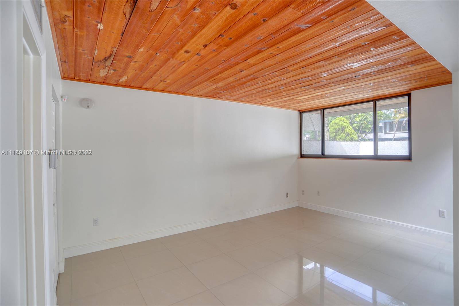 Miami Lakes, FL 33014,6431 Lemon Tree Ln