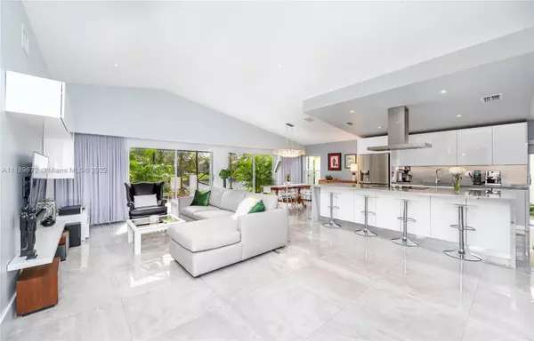 Pembroke Pines, FL 33029,301 SW 190 Ave