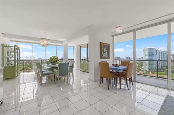 Aventura, FL 33180,19667 Turnberry Way #22E