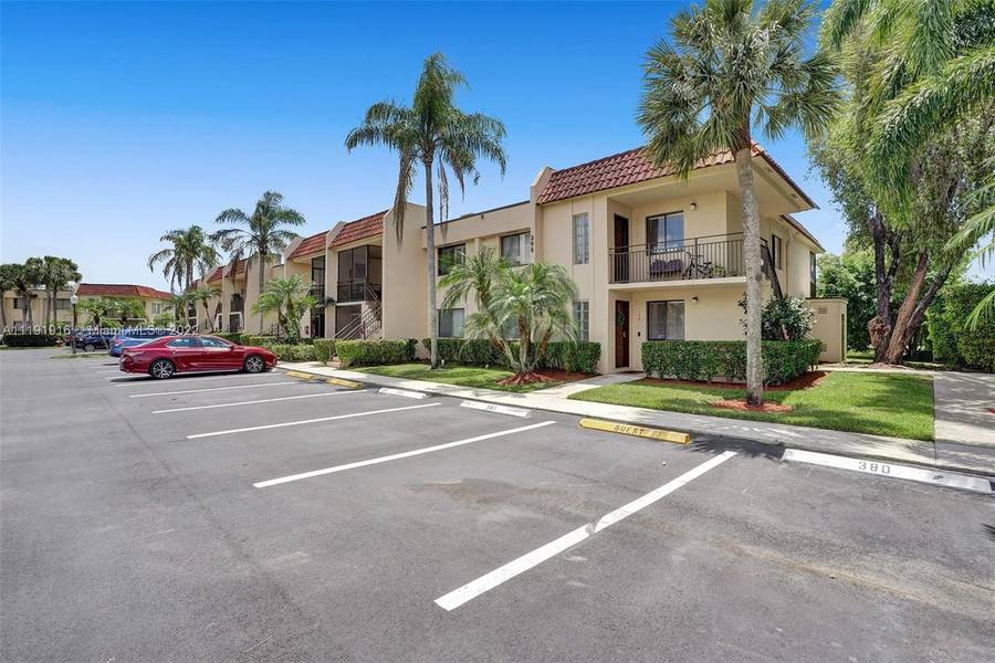 16451 Blatt Blvd #106, Weston, FL 33326