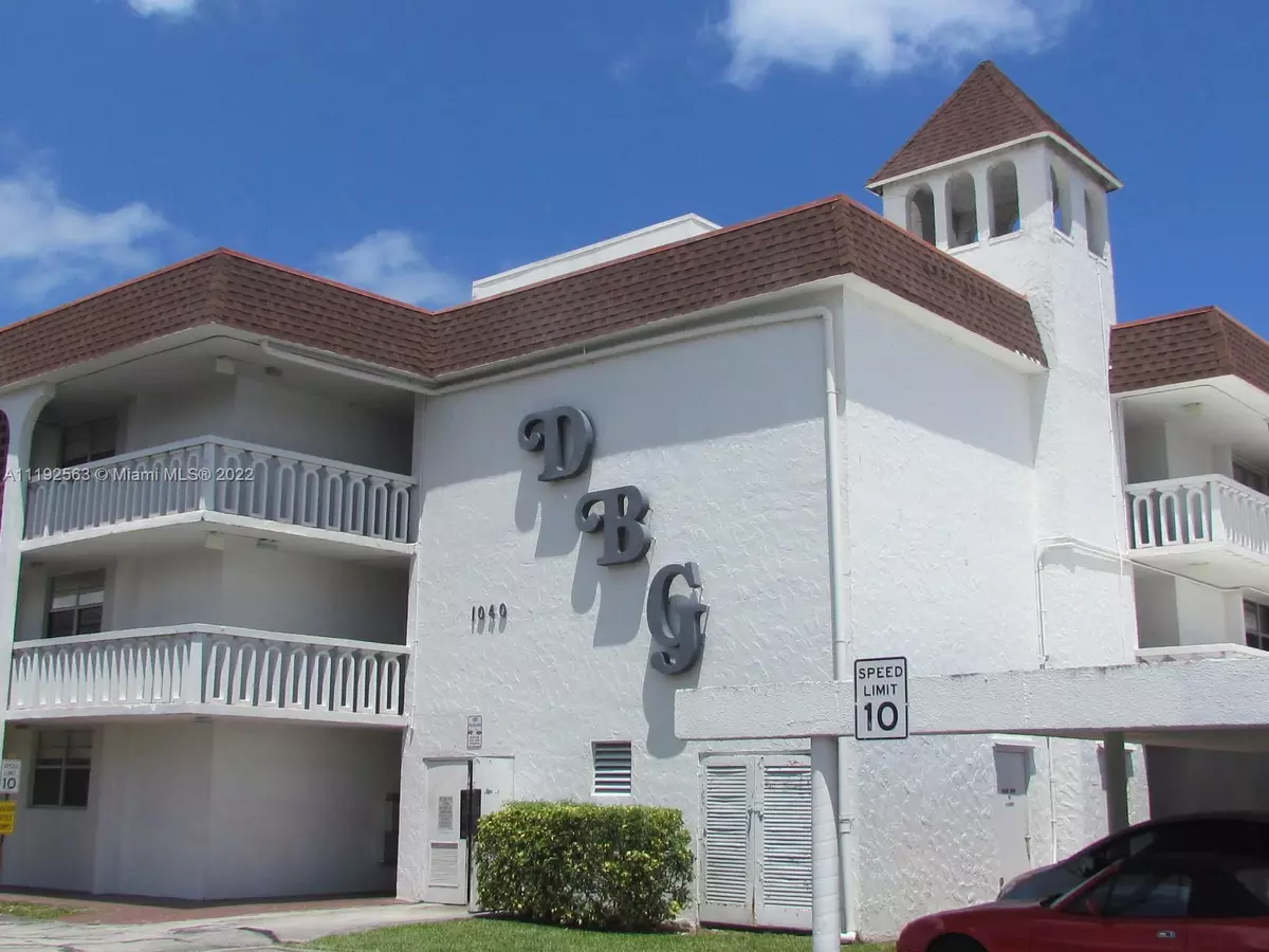 Deerfield Beach, FL 33441,1040 SE 4th Ave #329