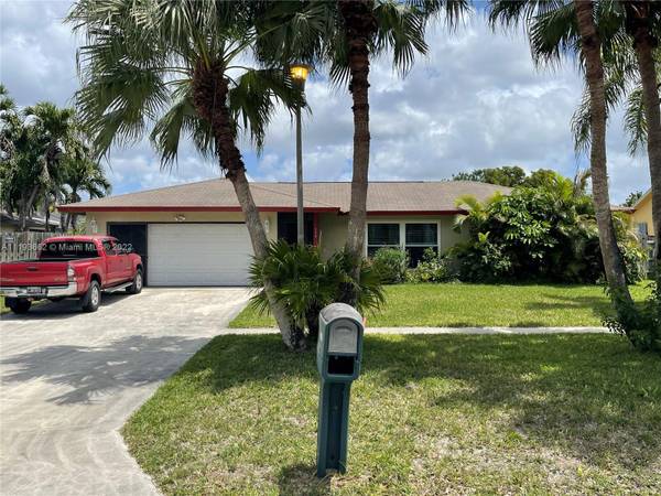 159 Ponce De Leon St,  Royal Palm Beach,  FL 33411