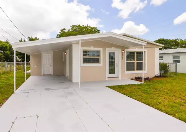 2009 Avenue O, Fort Pierce, FL 34950