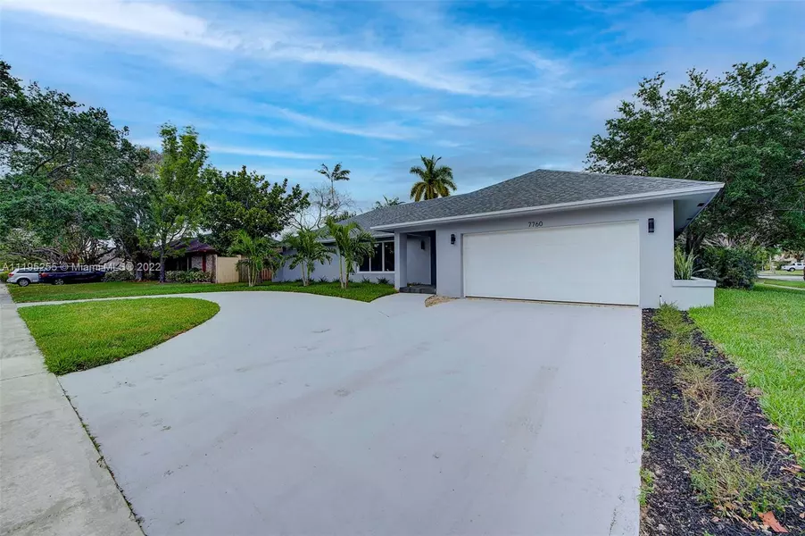 7760 NW 11th Pl, Plantation, FL 33322