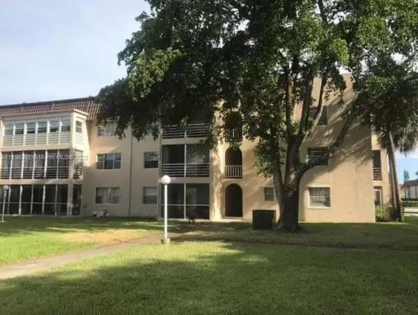 2700 Riverside Dr #108-B, Coral Springs, FL 33065