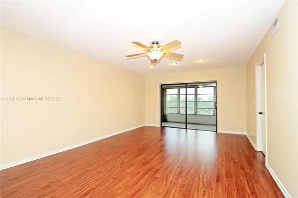 Davie, FL 33324,8121 SW 24th Court #403