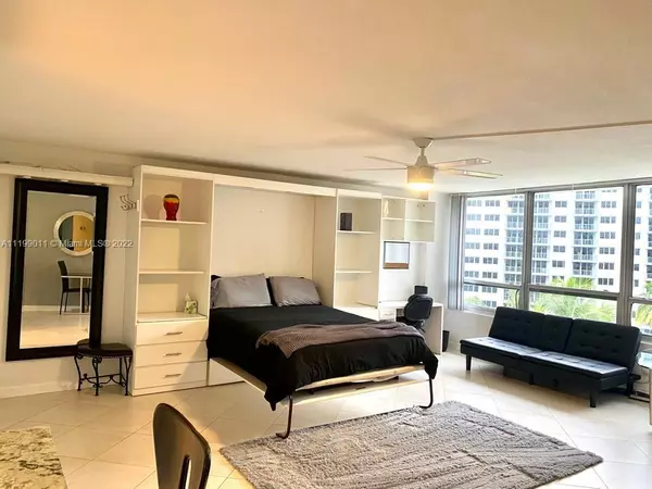 Miami Beach, FL 33139,1500 Bay Rd #652S