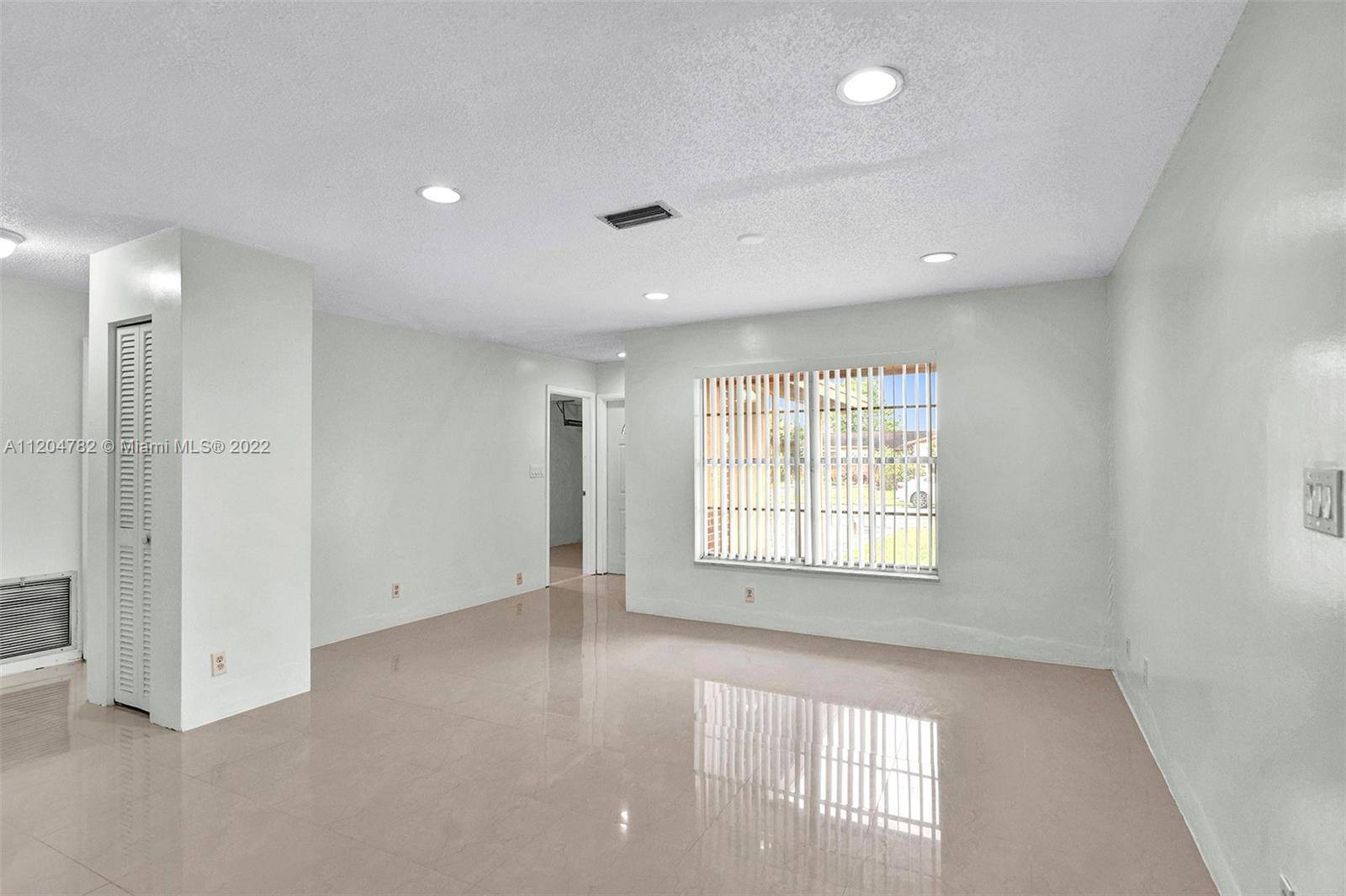North Lauderdale, FL 33068,7607 SW 9th St
