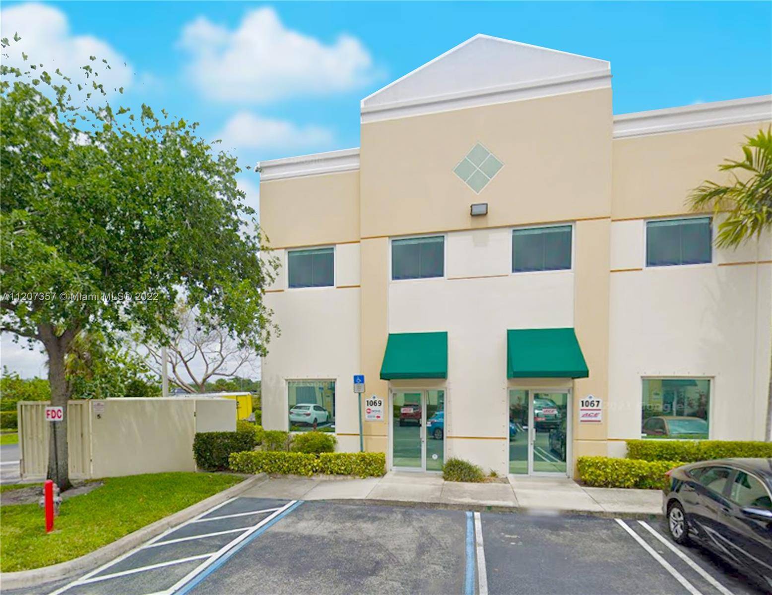 1067-1069 NW 31st Ave, Pompano Beach, FL 33069