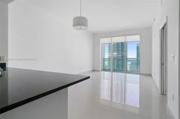 Miami, FL 33131,950 Brickell Bay Dr #4603