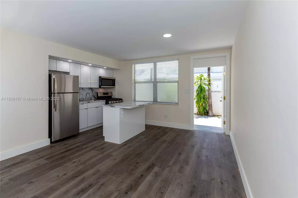 Miami Beach, FL 33141,1140 71st St #2