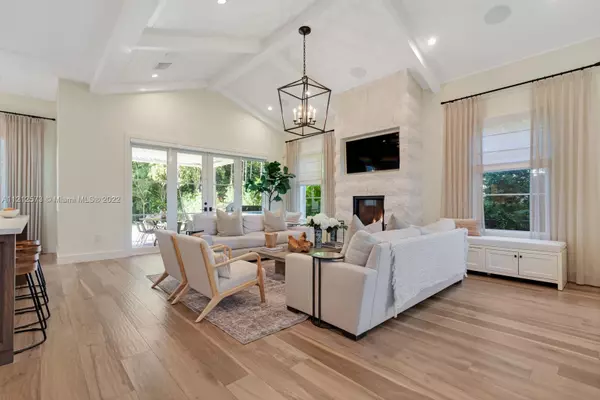South Miami, FL 33143,5851 SW 77th Ter