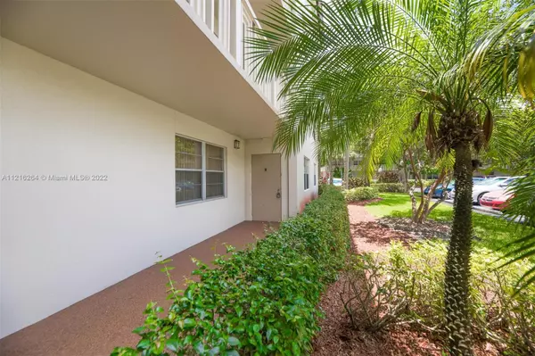 Coconut Creek, FL 33066,2002 Granada Dr #M1