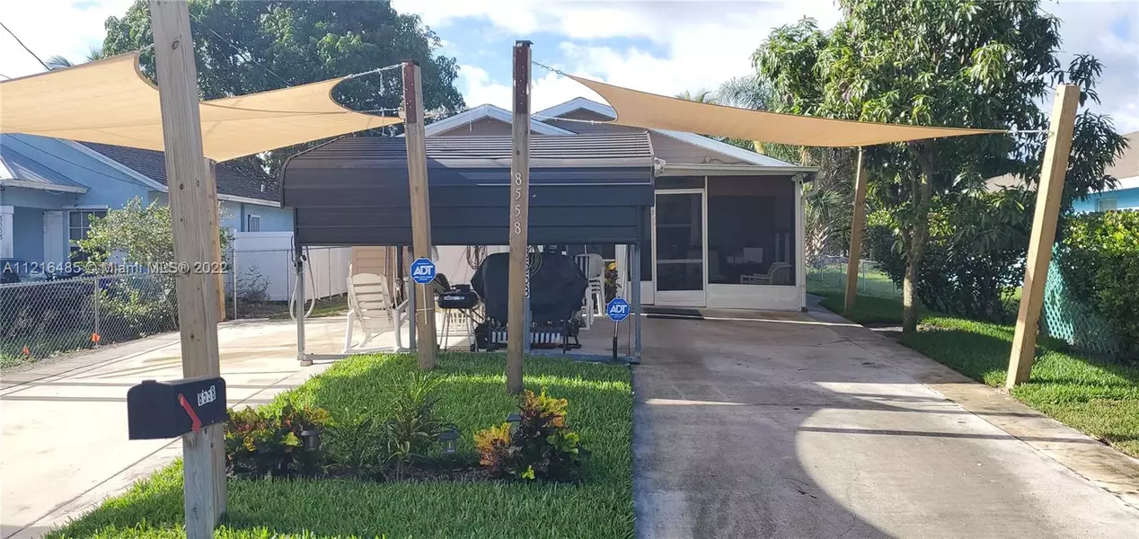 8558 SE Fern St, Hobe Sound, FL 33455