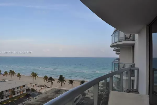 Sunny Isles Beach, FL 33160,18683 Collins Ave #907