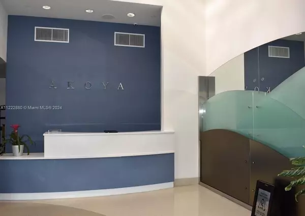 6365 Collins Ave #2310, Miami Beach, FL 33141