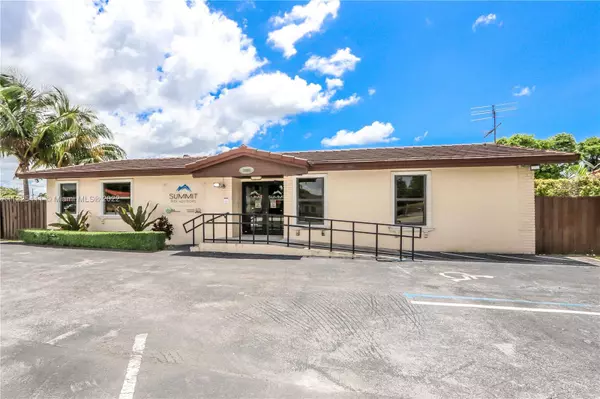 3801 SW 107th Ave, Miami, FL 33165