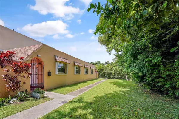 Miami, FL 33165,9501 SW 9501 SW 20 Ter #9501