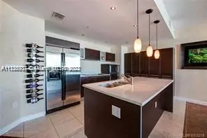 Miami, FL 33132,1900 N Bayshore Dr #3218