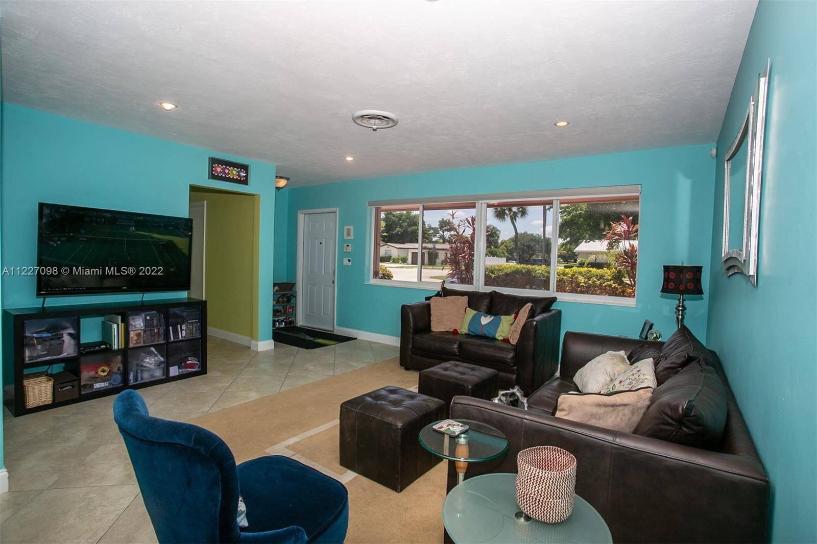 Hollywood, FL 33021,701 N 46th Ave