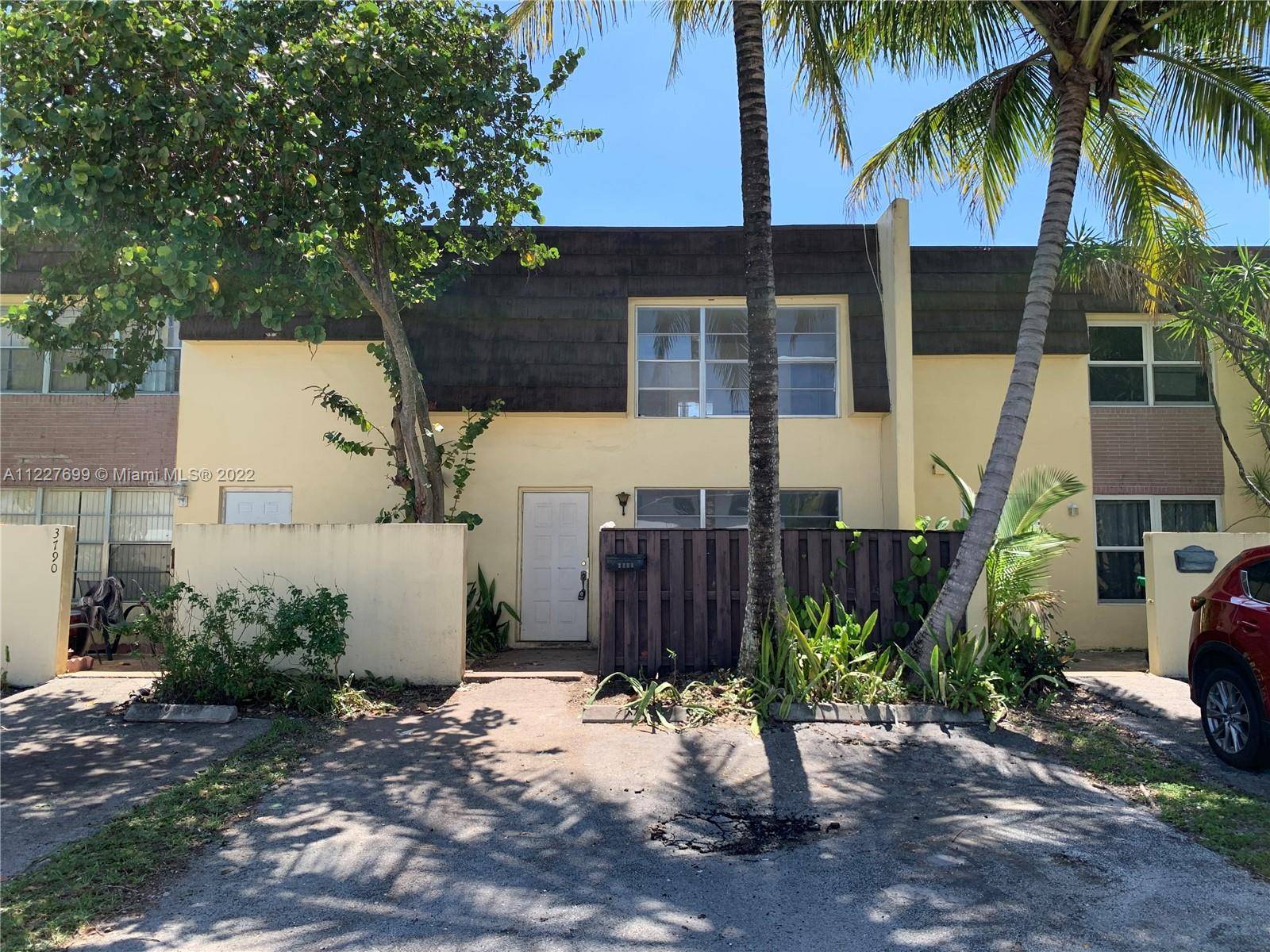 3794 SW 60th Ter #8, Davie, FL 33314