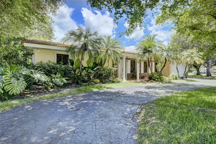 14100 SW 79th Ct, Palmetto Bay, FL 33158