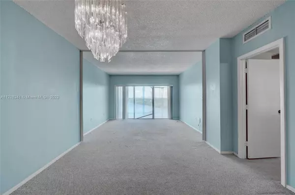 Sunny Isles Beach, FL 33160,300 Bayview Dr #1002