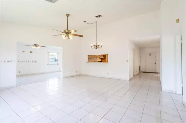 West Palm Beach, FL 33417,3763 Da Vinci Cir