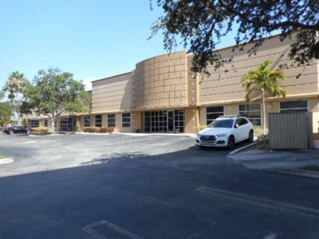 470 SW 12th Ave, Pompano Beach, FL 33069