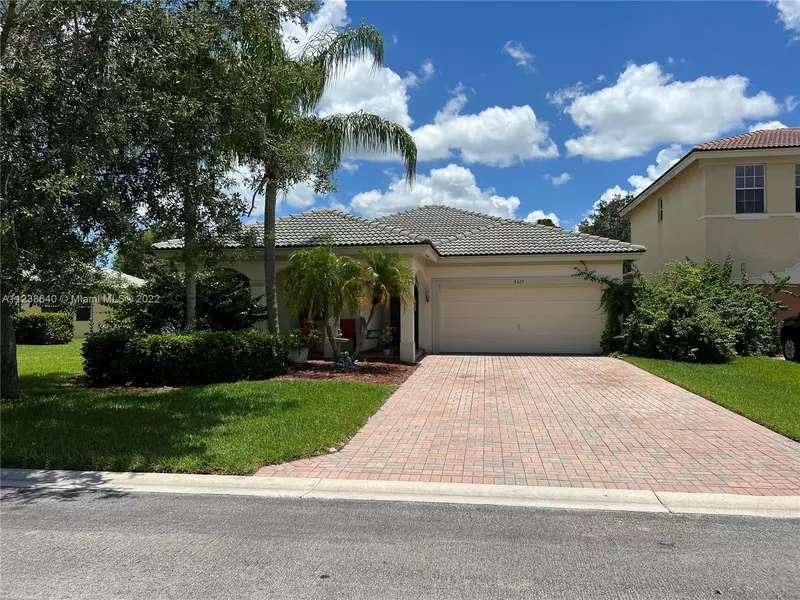 5327 SE Graham Dr, Stuart, FL 34997