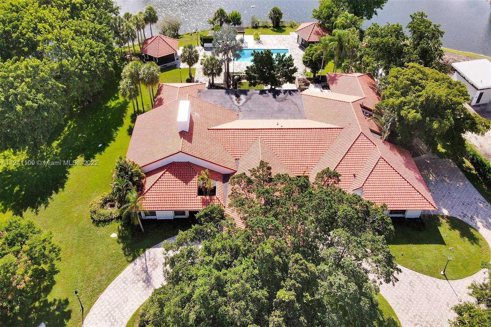 16200 Saddle Club Rd, Weston, FL 33326