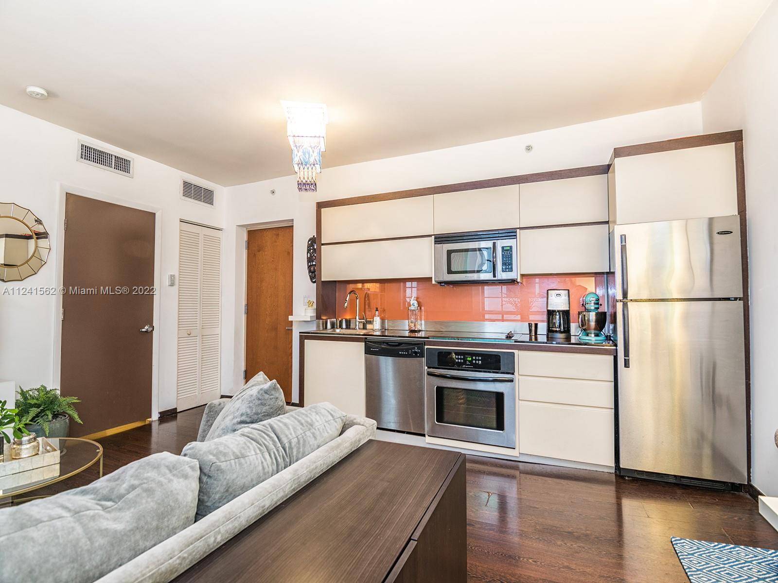 Miami Beach, FL 33139,435 21st St #223