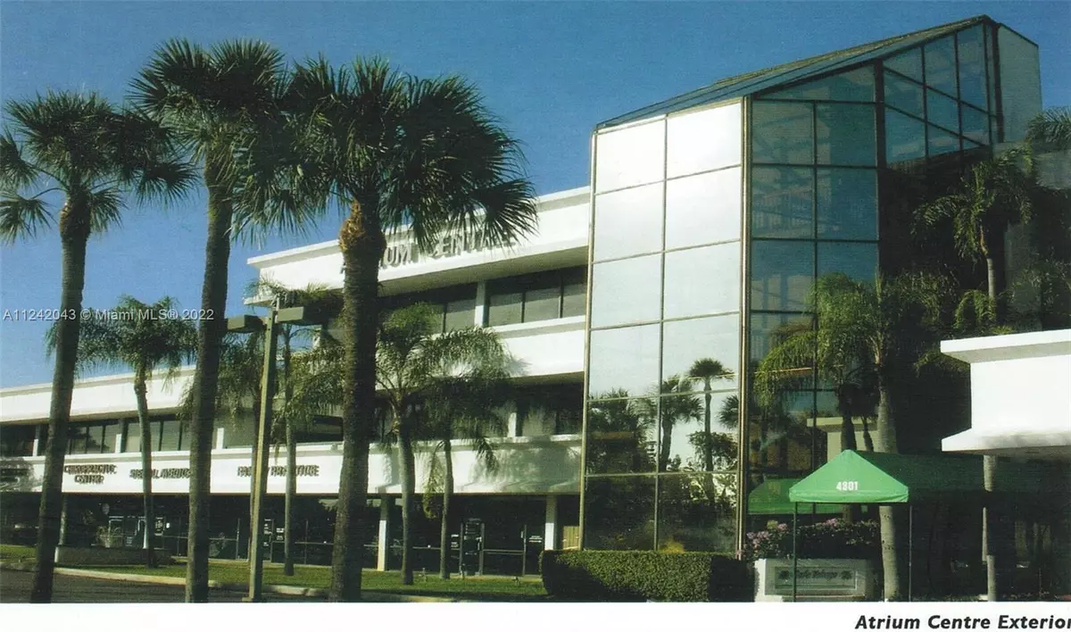 Davie, FL 33328,4801 S University Dr