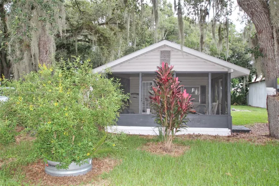 1083 Copeland-Drymond Dr, Lake Port, FL 33471
