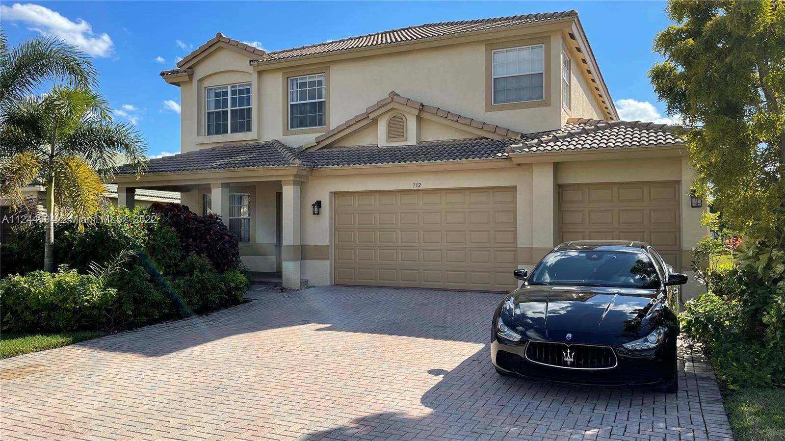 132 Tuscany Dr, Royal Palm Beach, FL 33411