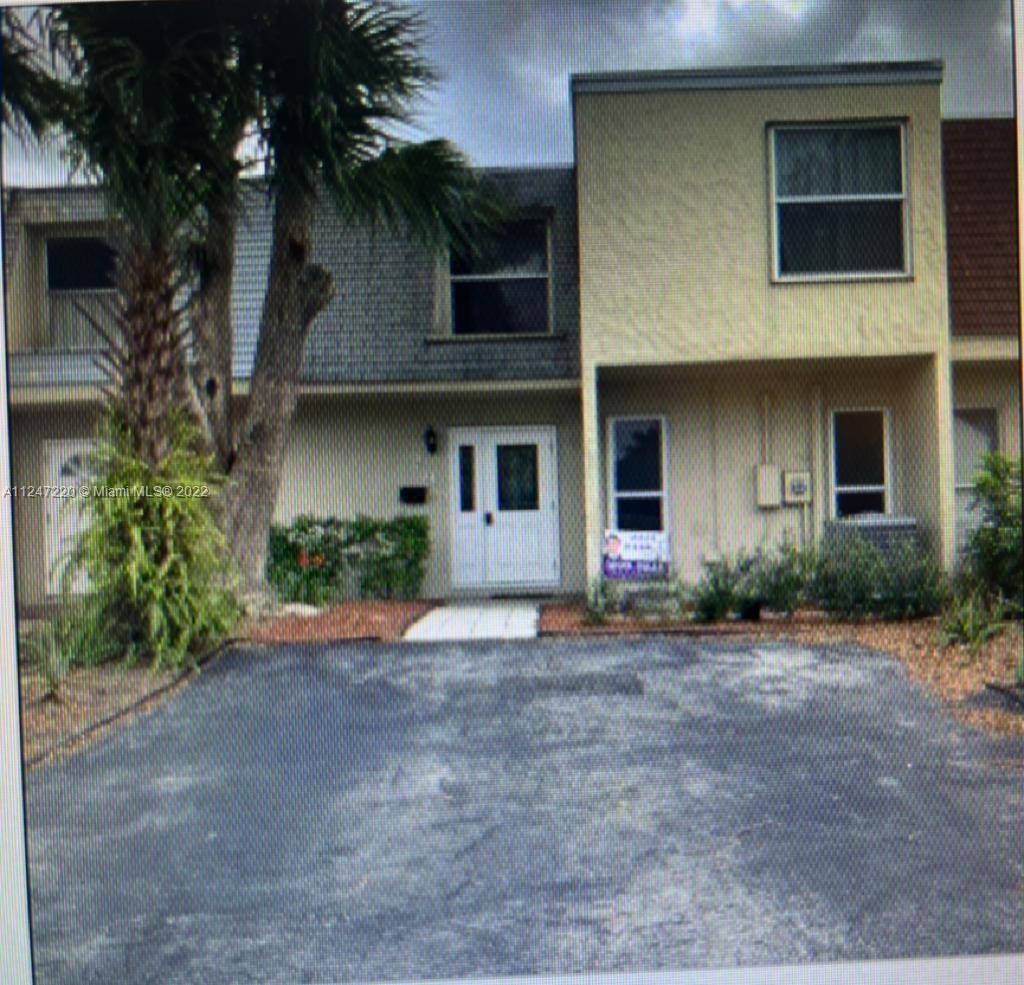 Coconut Creek, FL 33066,292 Sunshine Dr #292