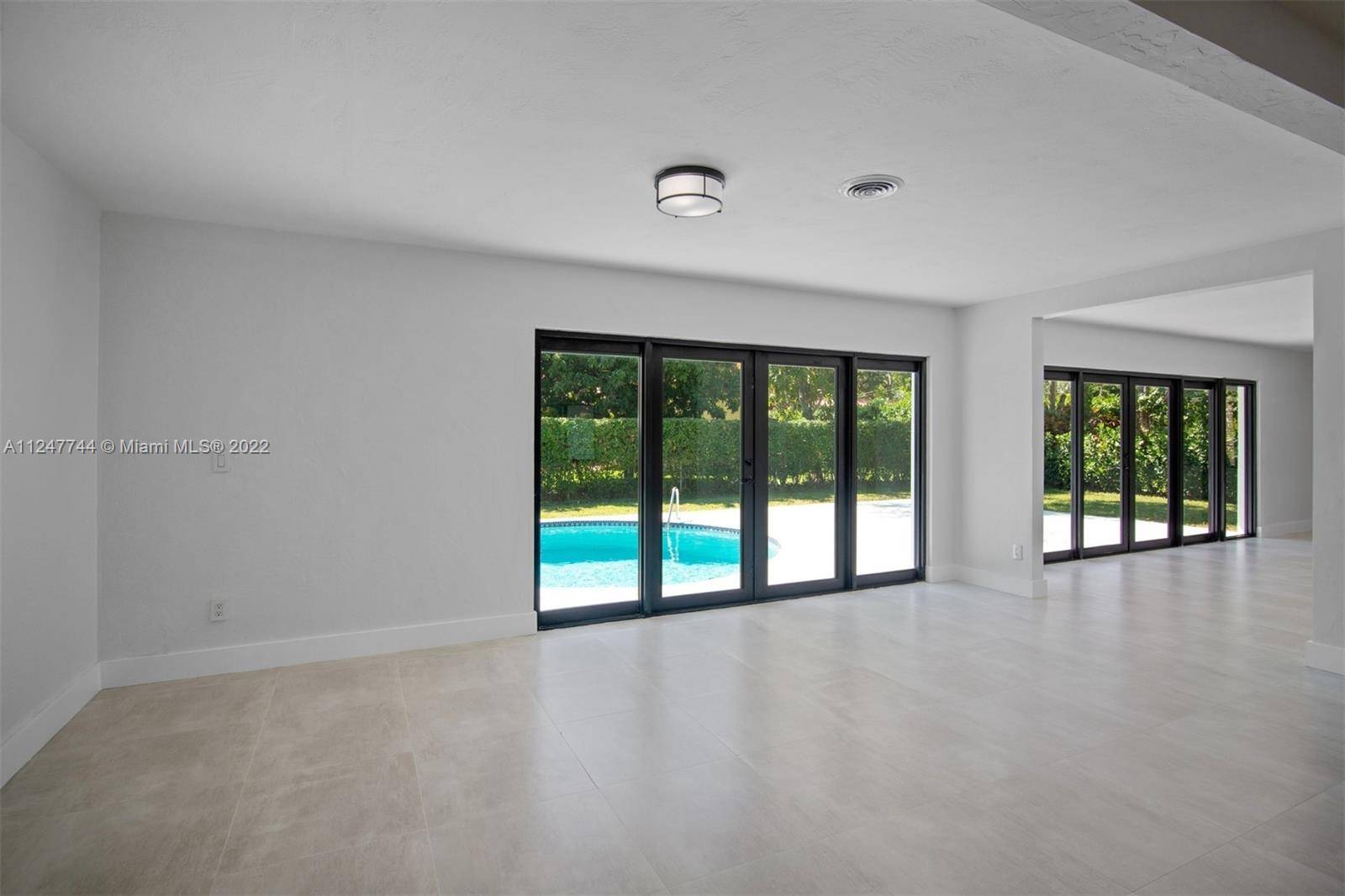 Pinecrest, FL 33156,13560 SW 77th Ave