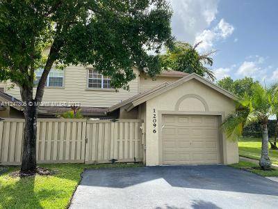 12096 NW 42nd St,  Sunrise,  FL 33323