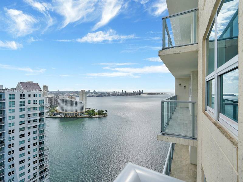 1155 Brickell Bay Dr #3404, Miami, FL 33131