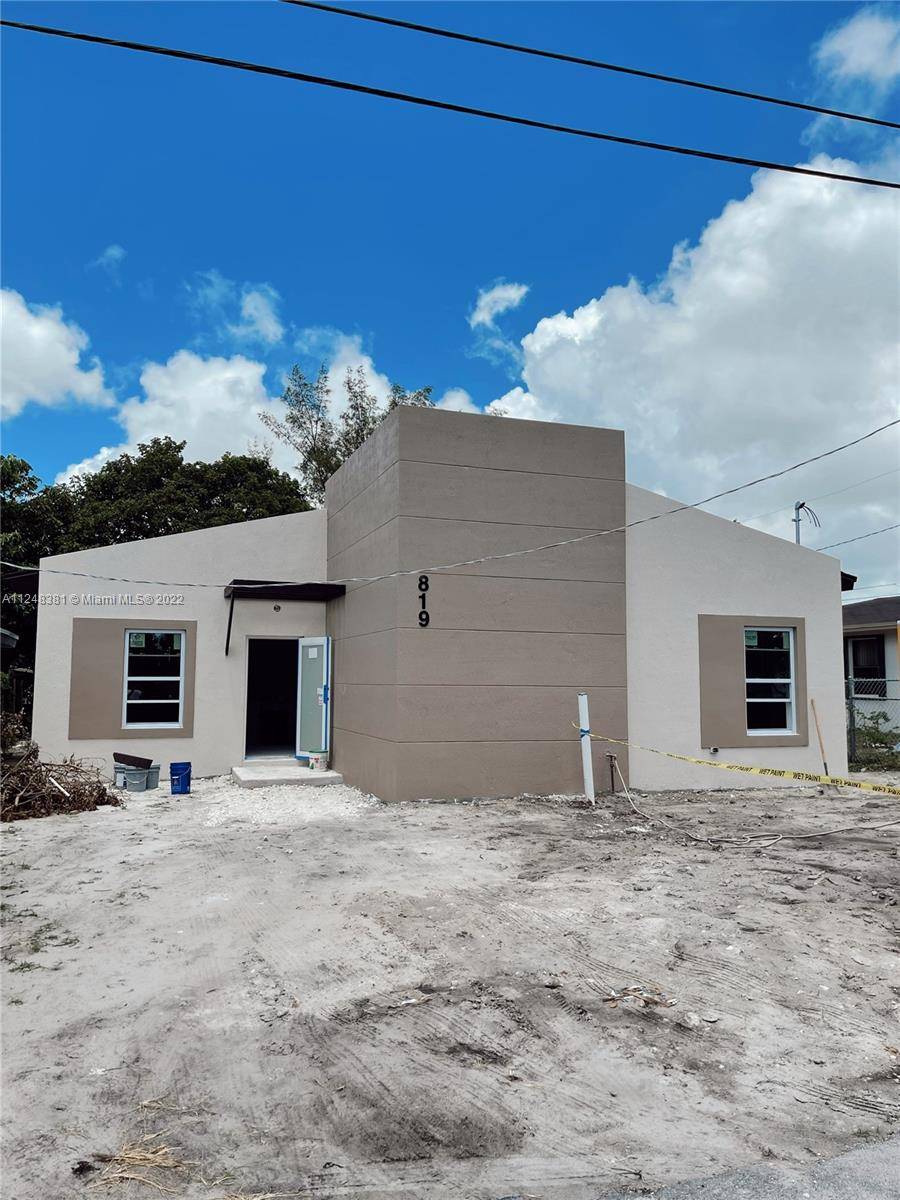 Hallandale Beach, FL 33009,819 NW 3rd Ter