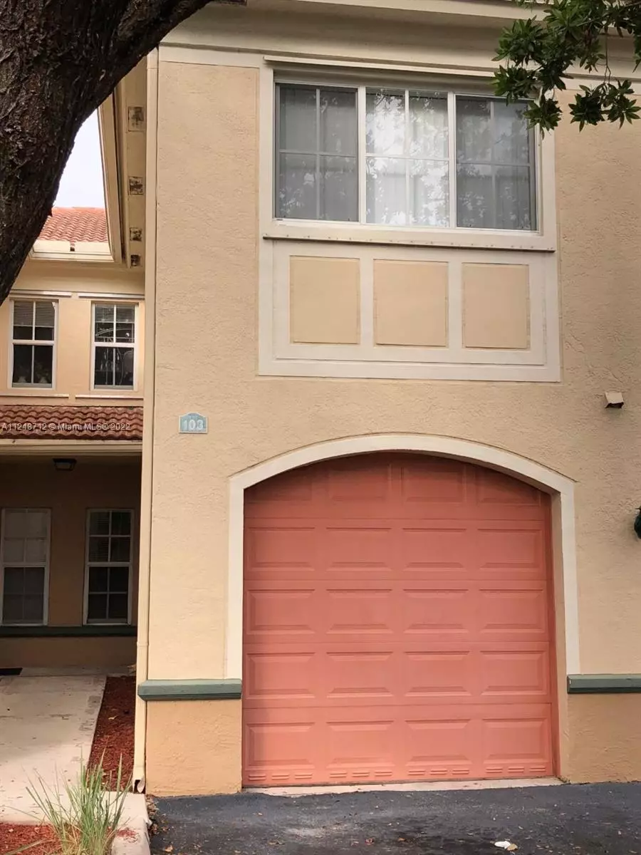Miramar, FL 33025,2486 Centergate Dr #103